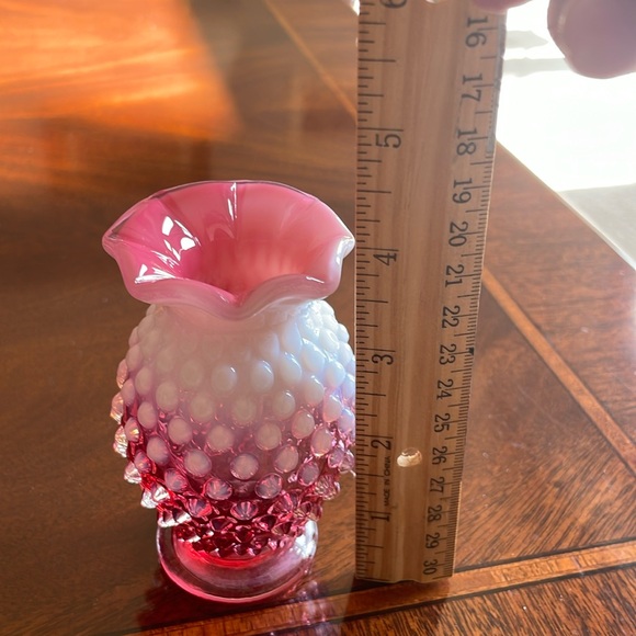 Fenton Cranberry Opalescent mini bud vase - Picture 6 of 6